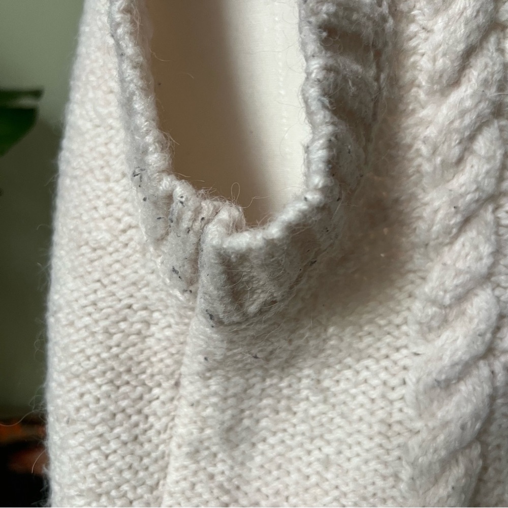 PRIMARK Off-White Cream Knit 3D Polka Dots Oversized Sweater Vest Shirt Top XS - Picture 10 of 16